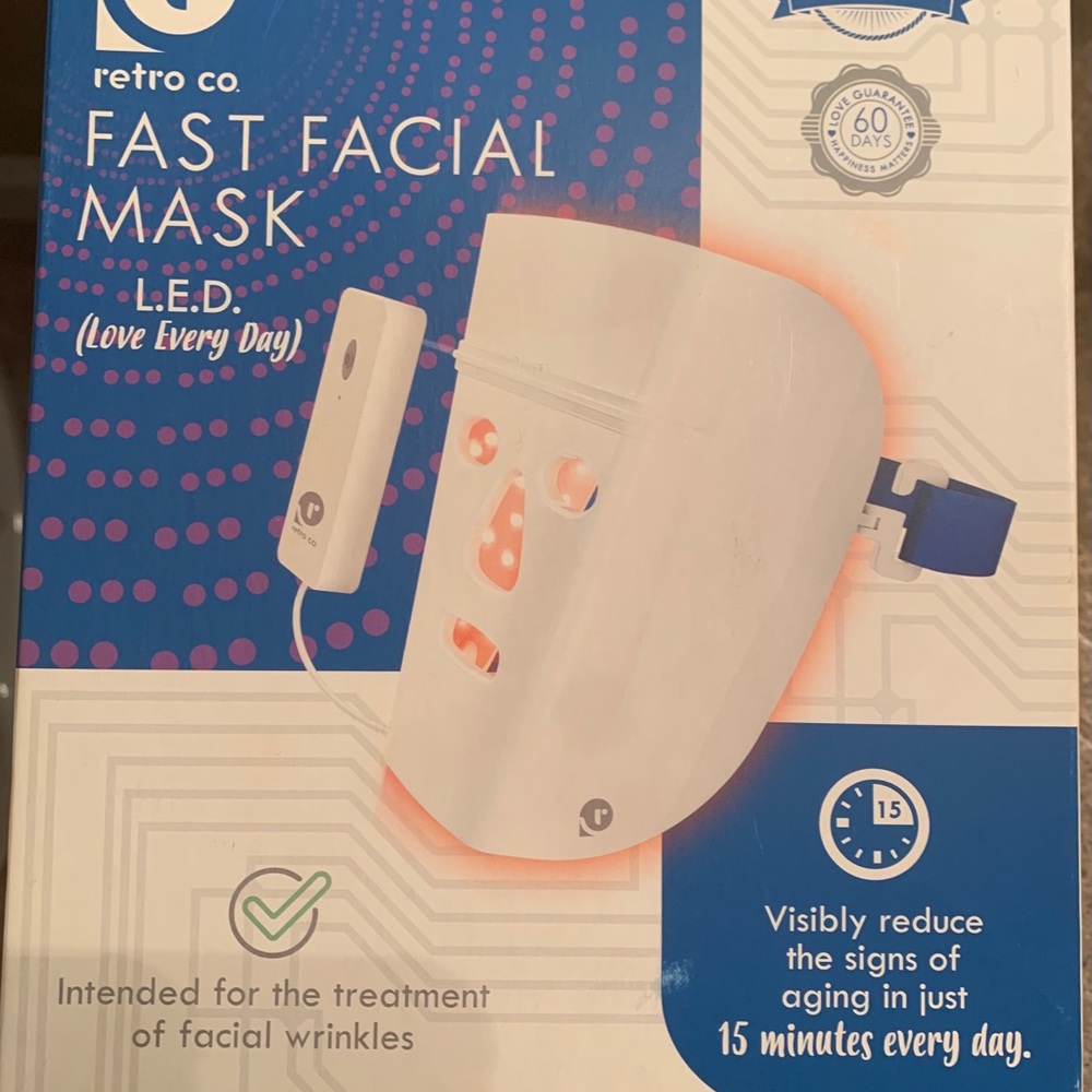 Retro Co Fast Facial LED mask